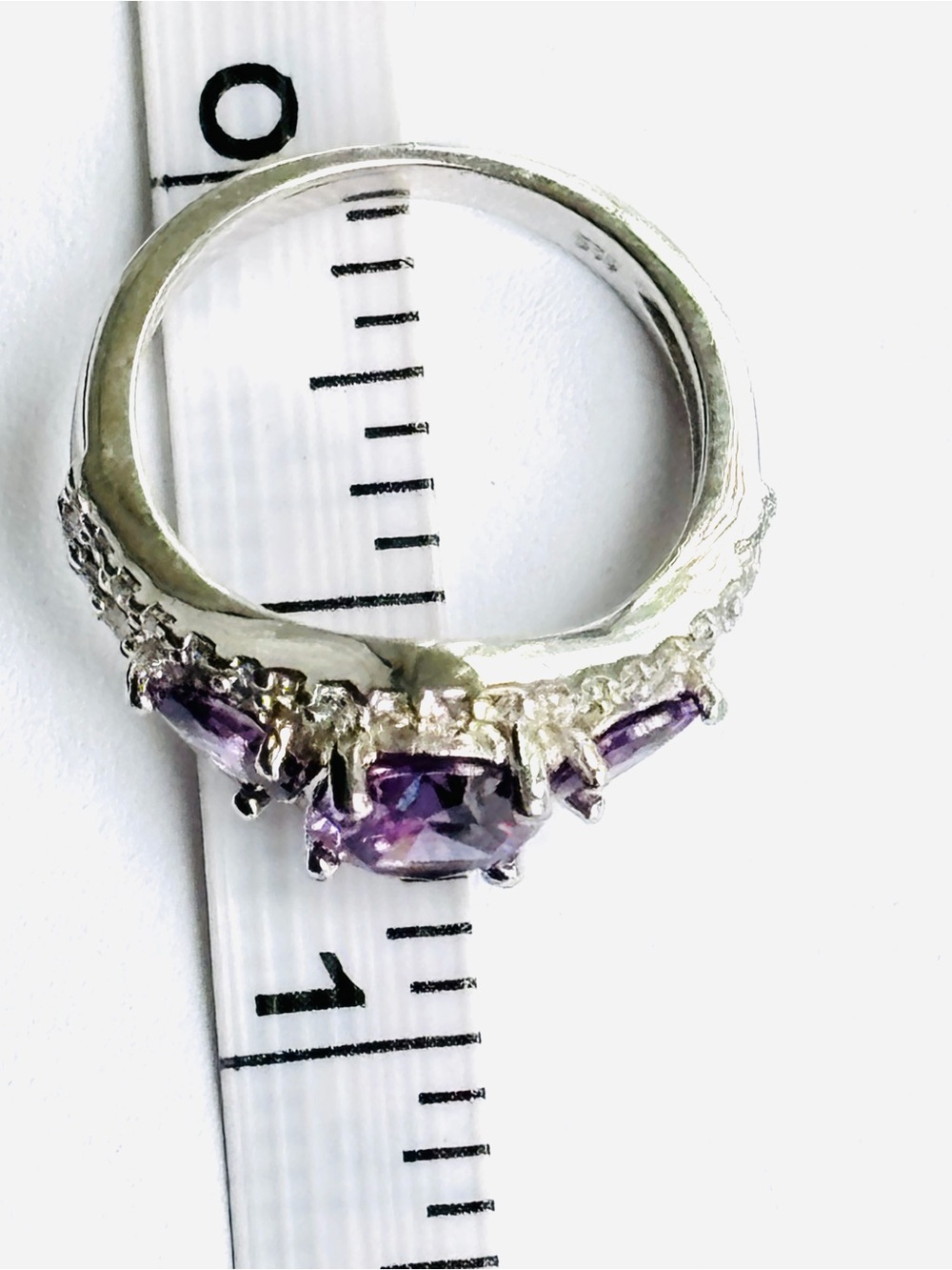 925 Sterling Silver Purple Crystal Rhinestone Three Stone Cocktail Ring Sz 5 - Picture 5 of 6